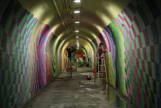 Illustration for article titled This Subway Tunnel Looks Like A Portal To A Psychedelic Fantasy World